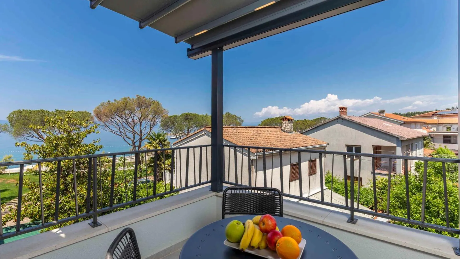 Apartments In Malinska - Insel Krk 53235