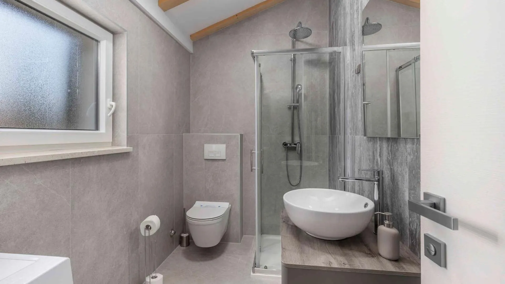 Apartments In Malinska - Insel Krk 53235 Croatia